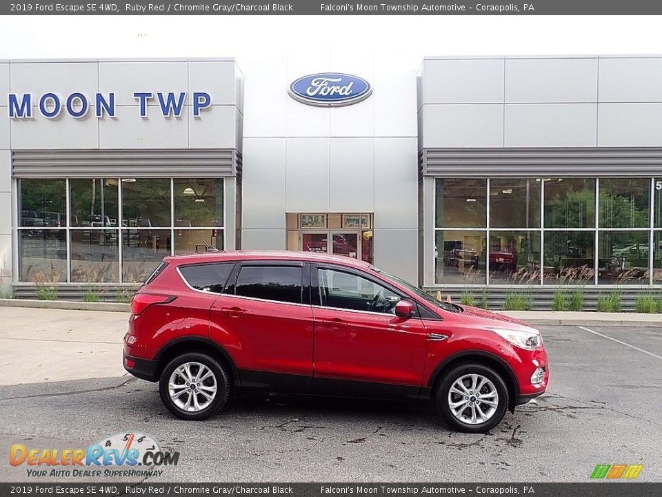 2019 Ford Escape SE 4WD Ruby Red / Chromite Gray/Charcoal Black Photo #1