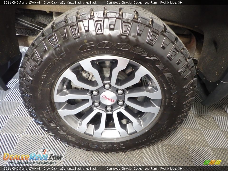 2021 GMC Sierra 1500 AT4 Crew Cab 4WD Onyx Black / Jet Black Photo #32