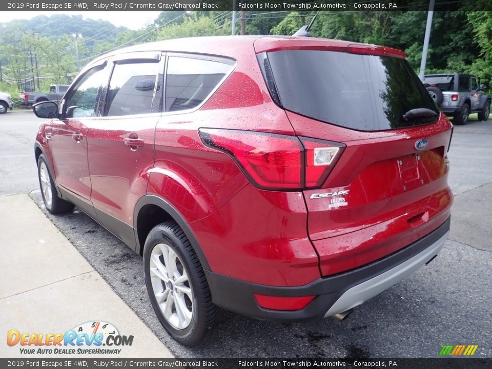 2019 Ford Escape SE 4WD Ruby Red / Chromite Gray/Charcoal Black Photo #4