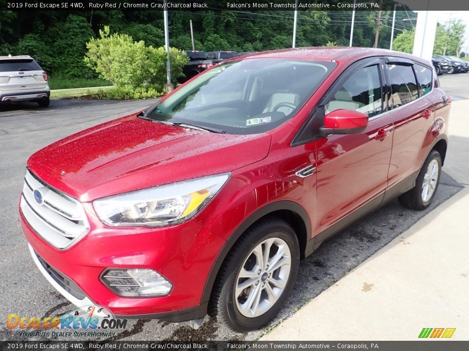 2019 Ford Escape SE 4WD Ruby Red / Chromite Gray/Charcoal Black Photo #6