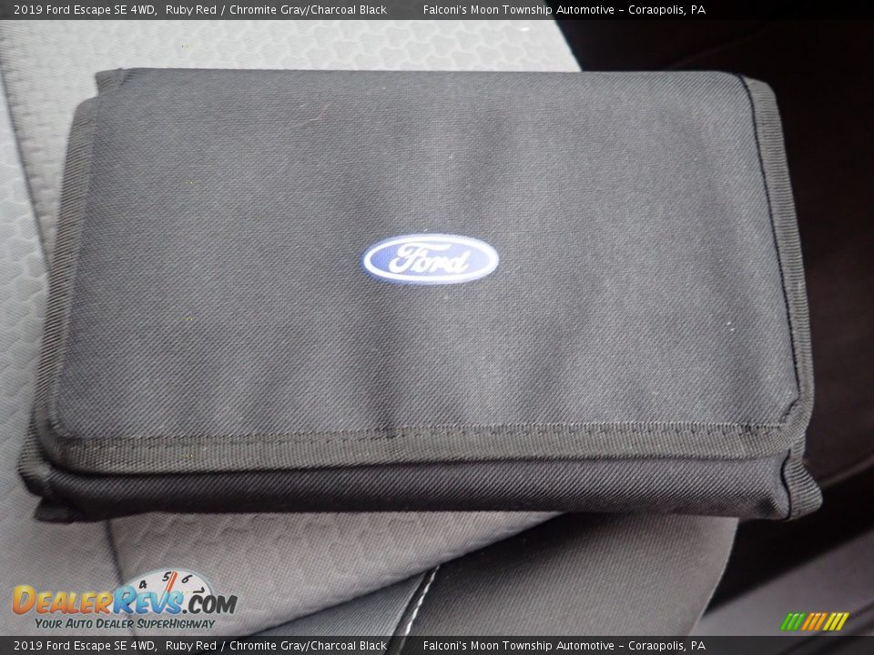 2019 Ford Escape SE 4WD Ruby Red / Chromite Gray/Charcoal Black Photo #13