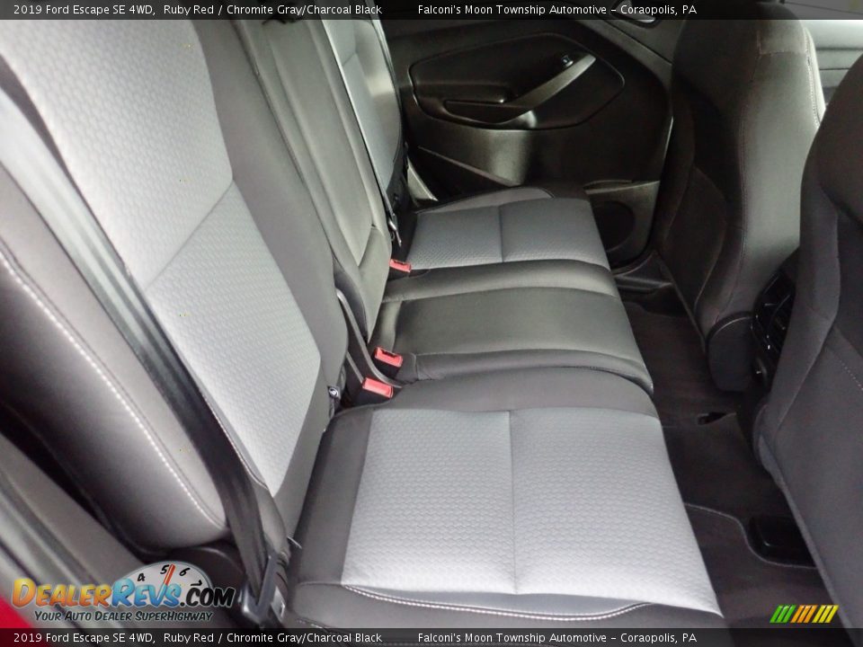 2019 Ford Escape SE 4WD Ruby Red / Chromite Gray/Charcoal Black Photo #15