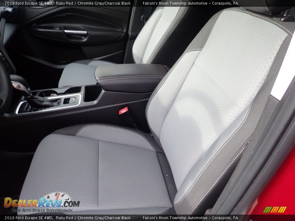 2019 Ford Escape SE 4WD Ruby Red / Chromite Gray/Charcoal Black Photo #17