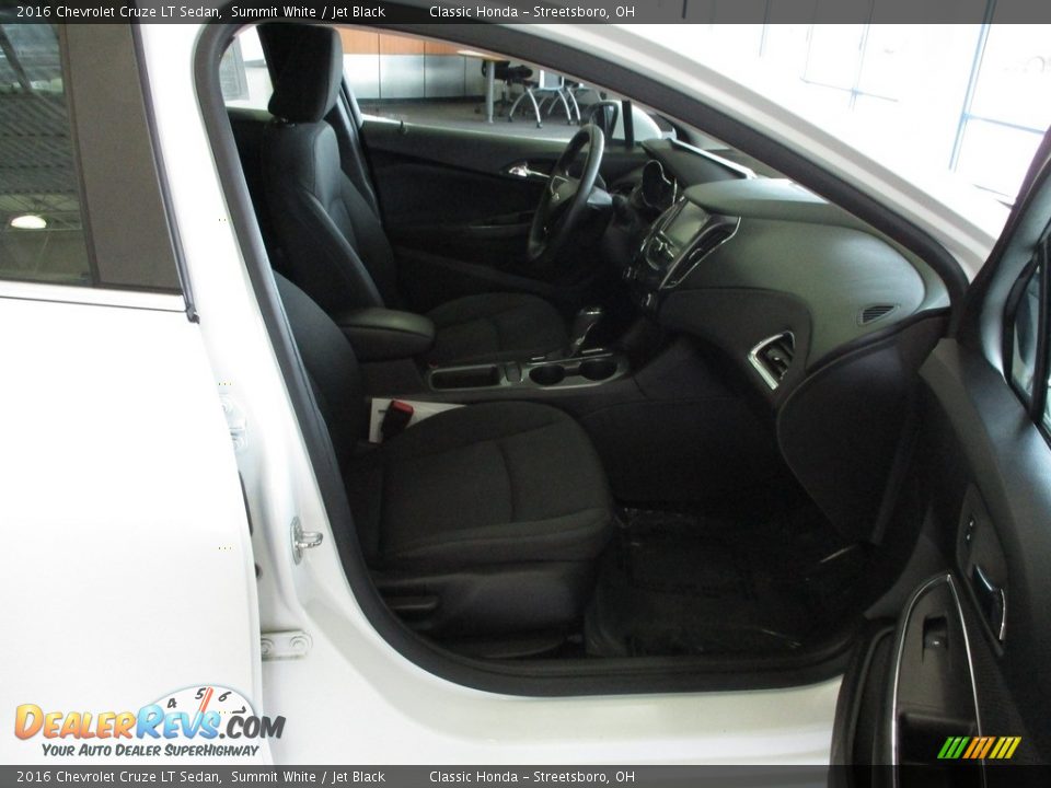 2016 Chevrolet Cruze LT Sedan Summit White / Jet Black Photo #17