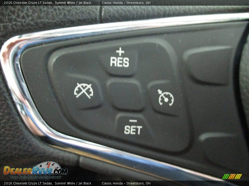 2016 Chevrolet Cruze LT Sedan Summit White / Jet Black Photo #32