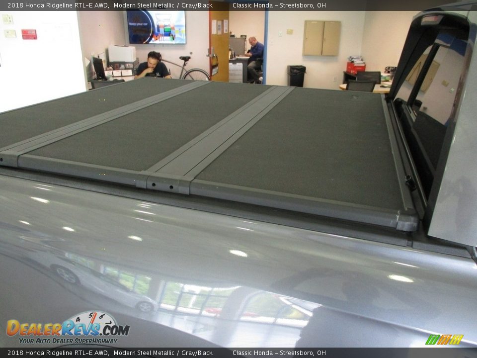 2018 Honda Ridgeline RTL-E AWD Modern Steel Metallic / Gray/Black Photo #10