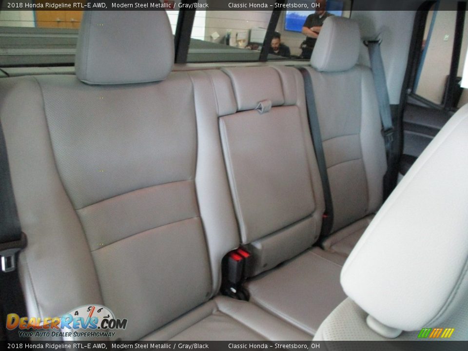2018 Honda Ridgeline RTL-E AWD Modern Steel Metallic / Gray/Black Photo #26