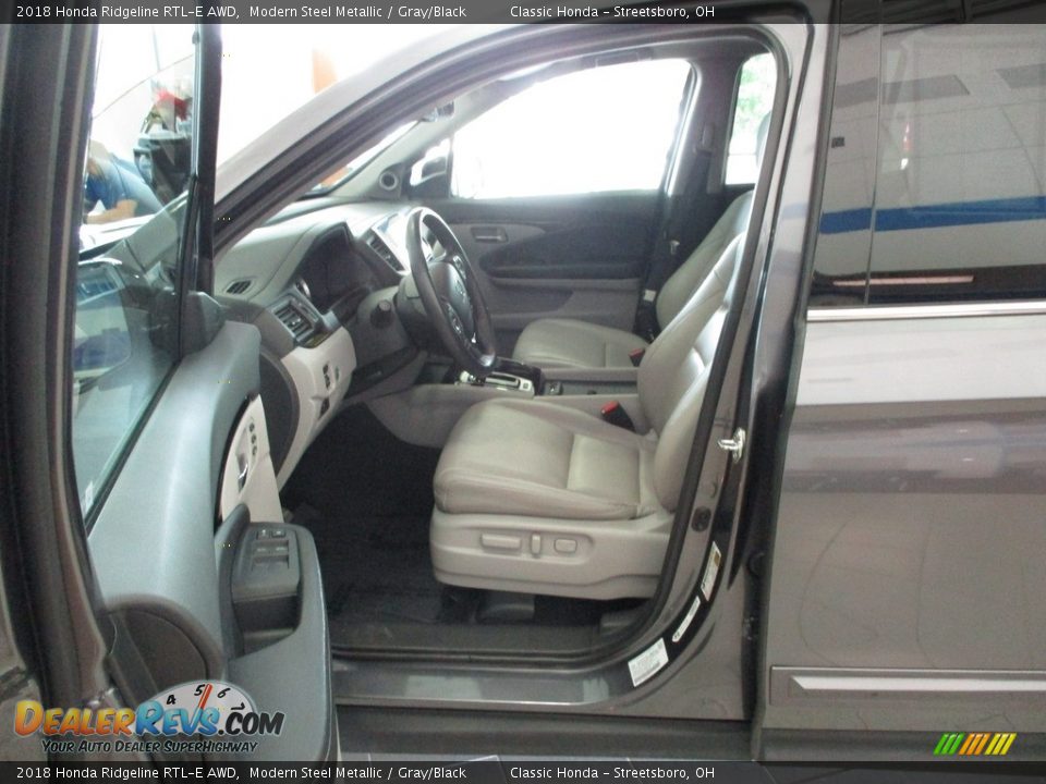 2018 Honda Ridgeline RTL-E AWD Modern Steel Metallic / Gray/Black Photo #28