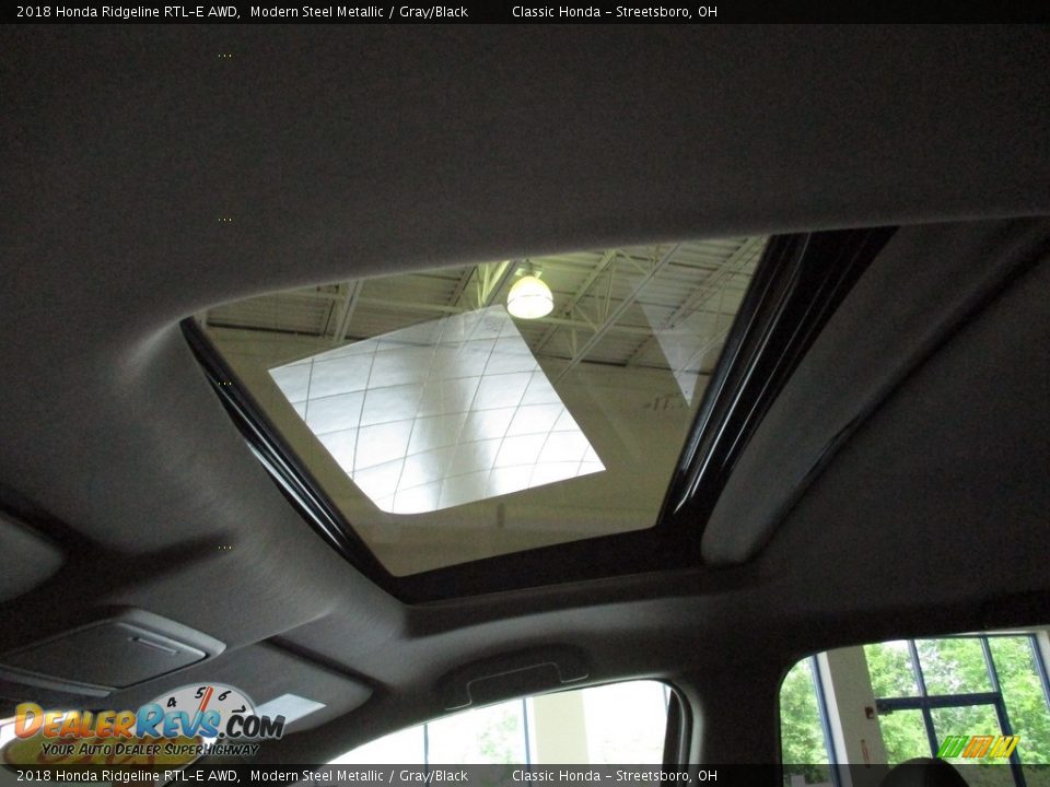 2018 Honda Ridgeline RTL-E AWD Modern Steel Metallic / Gray/Black Photo #30