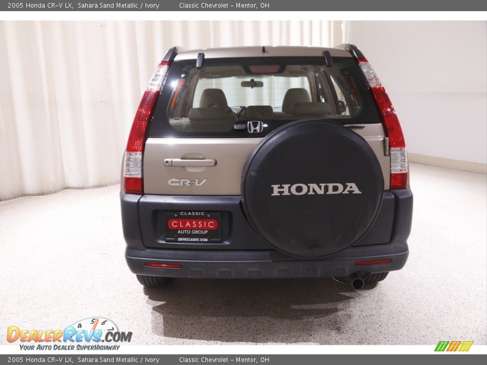 2005 Honda CR-V LX Sahara Sand Metallic / Ivory Photo #19