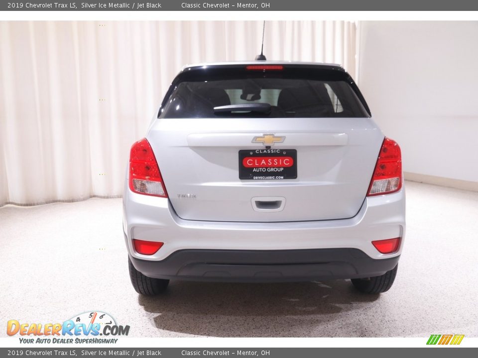 2019 Chevrolet Trax LS Silver Ice Metallic / Jet Black Photo #17