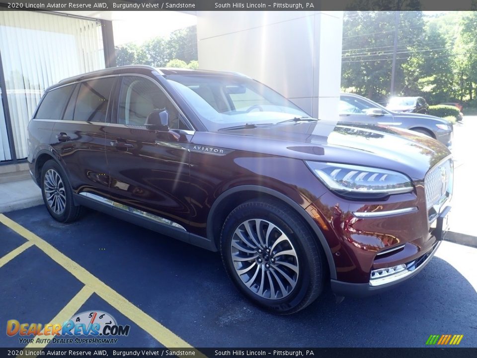 2020 Lincoln Aviator Reserve AWD Burgundy Velvet / Sandstone Photo #4