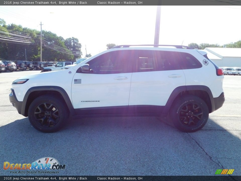 2016 Jeep Cherokee Trailhawk 4x4 Bright White / Black Photo #2