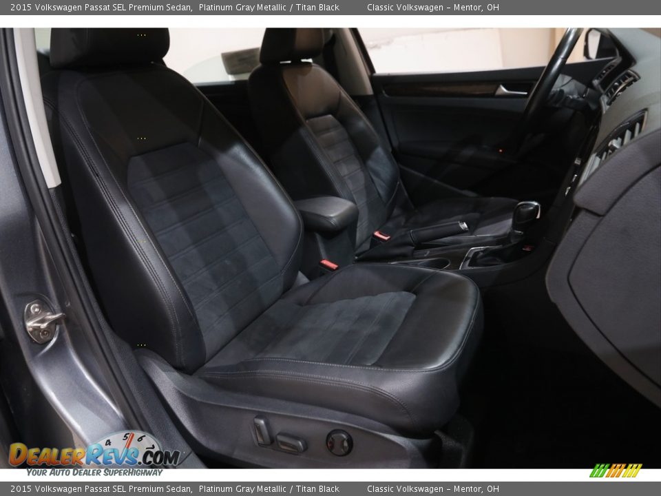 2015 Volkswagen Passat SEL Premium Sedan Platinum Gray Metallic / Titan Black Photo #15