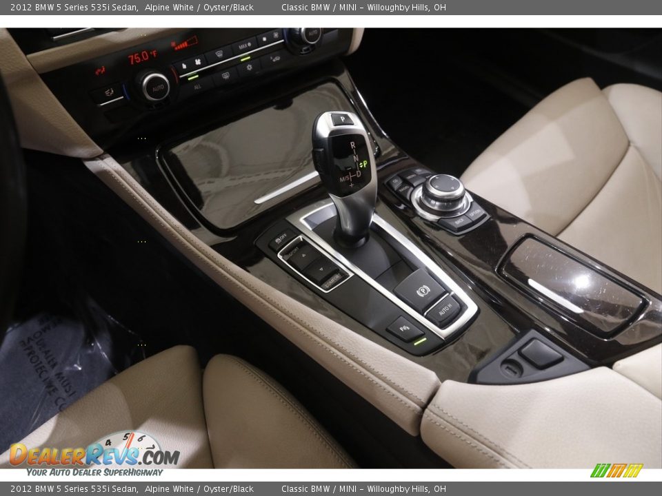 2012 BMW 5 Series 535i Sedan Alpine White / Oyster/Black Photo #14
