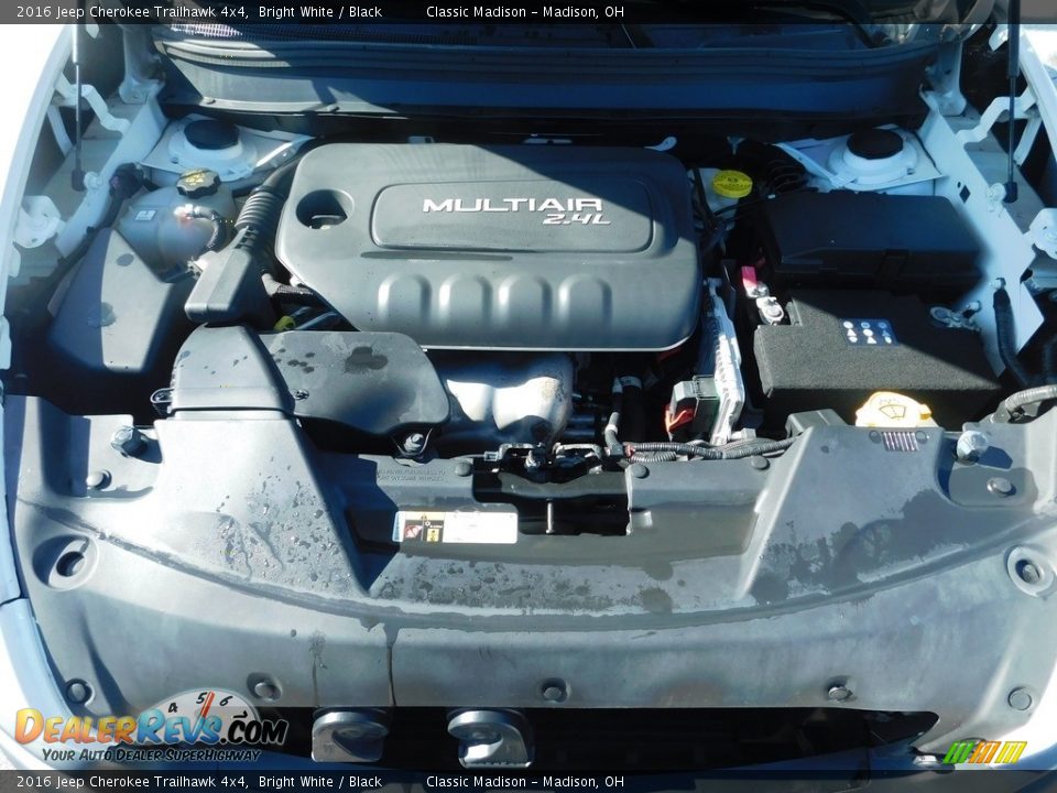 2016 Jeep Cherokee Trailhawk 4x4 Bright White / Black Photo #17