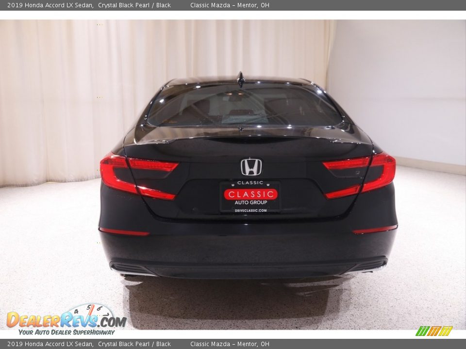 2019 Honda Accord LX Sedan Crystal Black Pearl / Black Photo #17