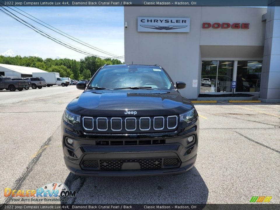 2022 Jeep Compass Latitude Lux 4x4 Diamond Black Crystal Pearl / Black Photo #7
