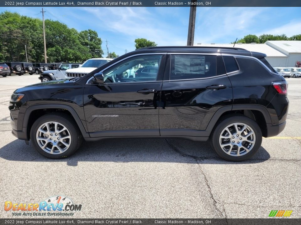 2022 Jeep Compass Latitude Lux 4x4 Diamond Black Crystal Pearl / Black Photo #8
