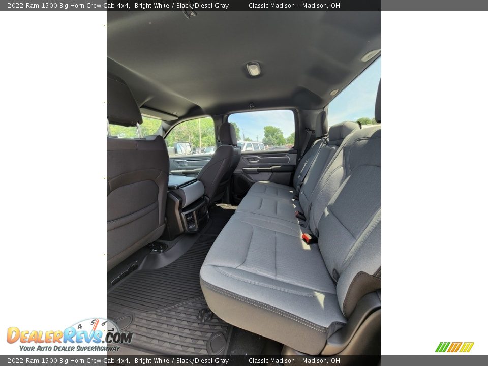 2022 Ram 1500 Big Horn Crew Cab 4x4 Bright White / Black/Diesel Gray Photo #3