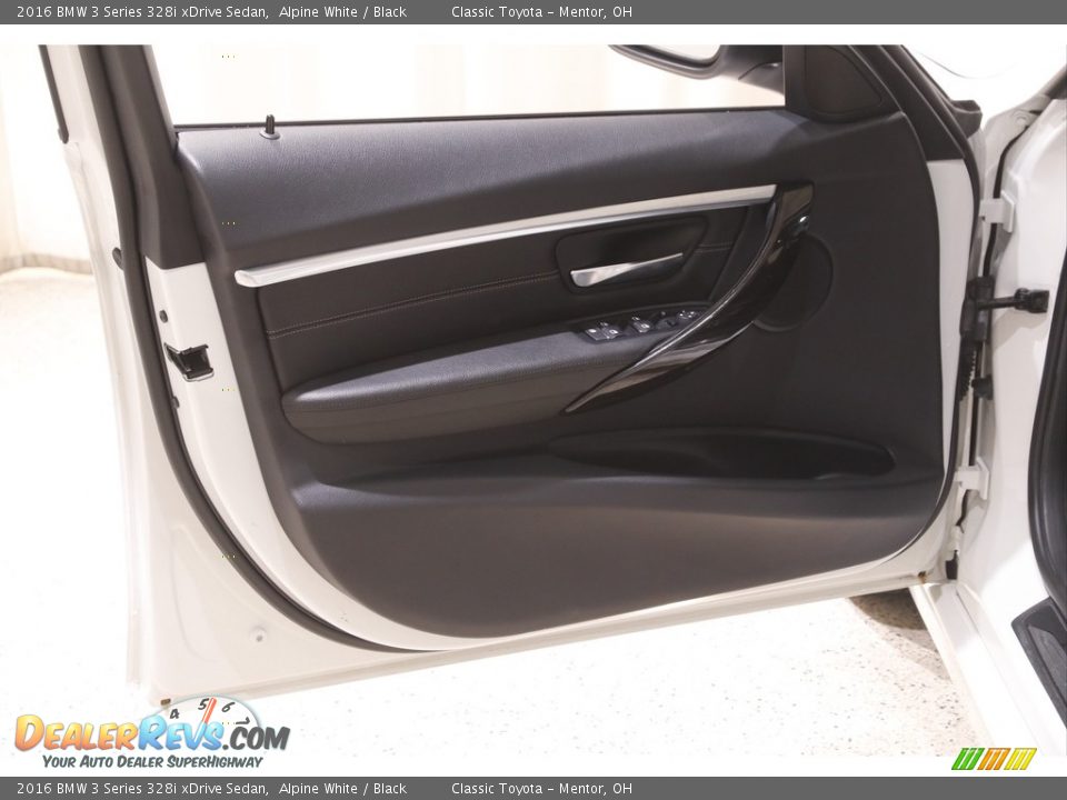 2016 BMW 3 Series 328i xDrive Sedan Alpine White / Black Photo #4