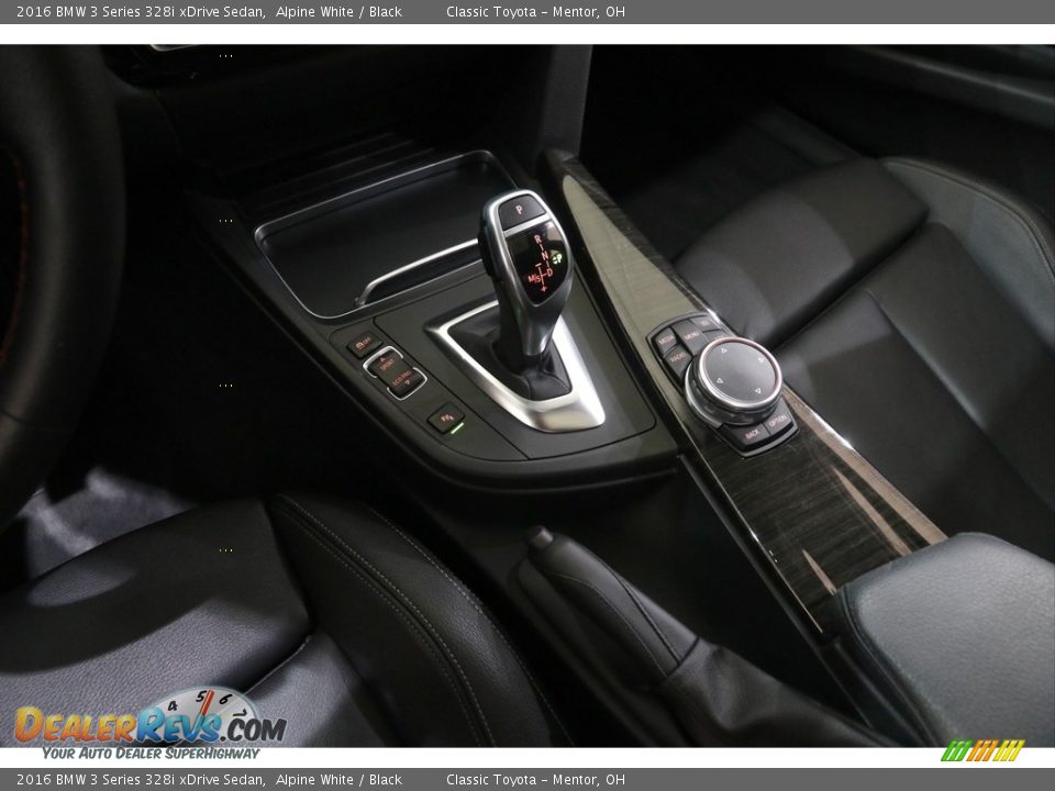 2016 BMW 3 Series 328i xDrive Sedan Alpine White / Black Photo #15