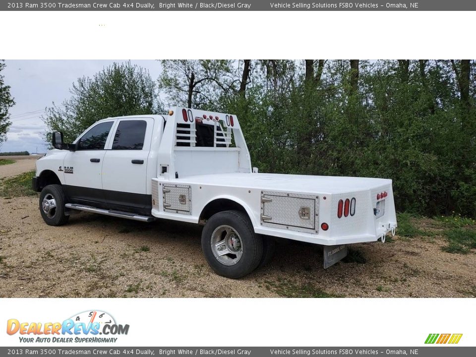 2013 Ram 3500 Tradesman Crew Cab 4x4 Dually Bright White / Black/Diesel Gray Photo #4