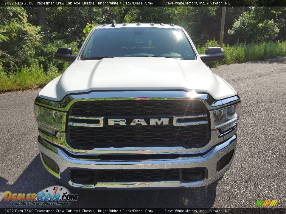 2022 Ram 3500 Tradesman Crew Cab 4x4 Chassis Bright White / Black/Diesel Gray Photo #3