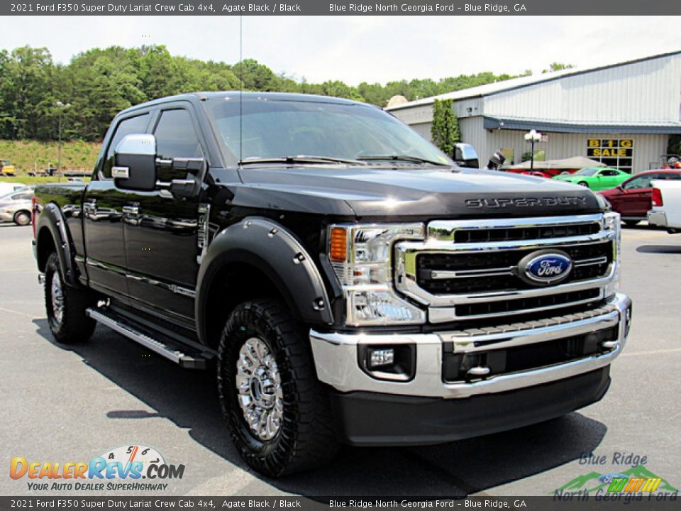 Front 3/4 View of 2021 Ford F350 Super Duty Lariat Crew Cab 4x4 Photo #7
