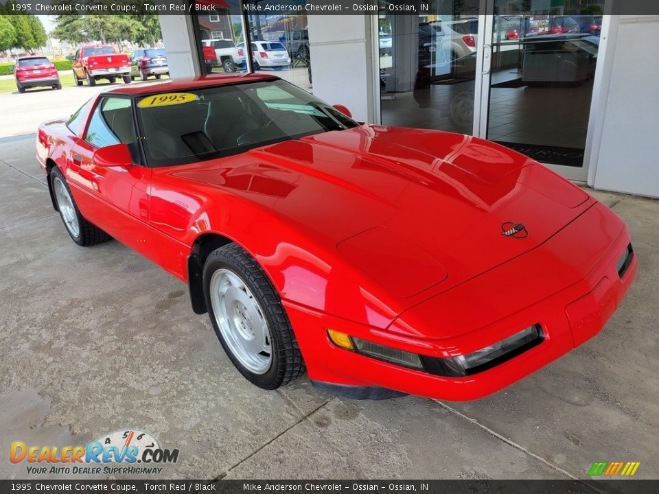 1995 Chevrolet Corvette Coupe Torch Red / Black Photo #2