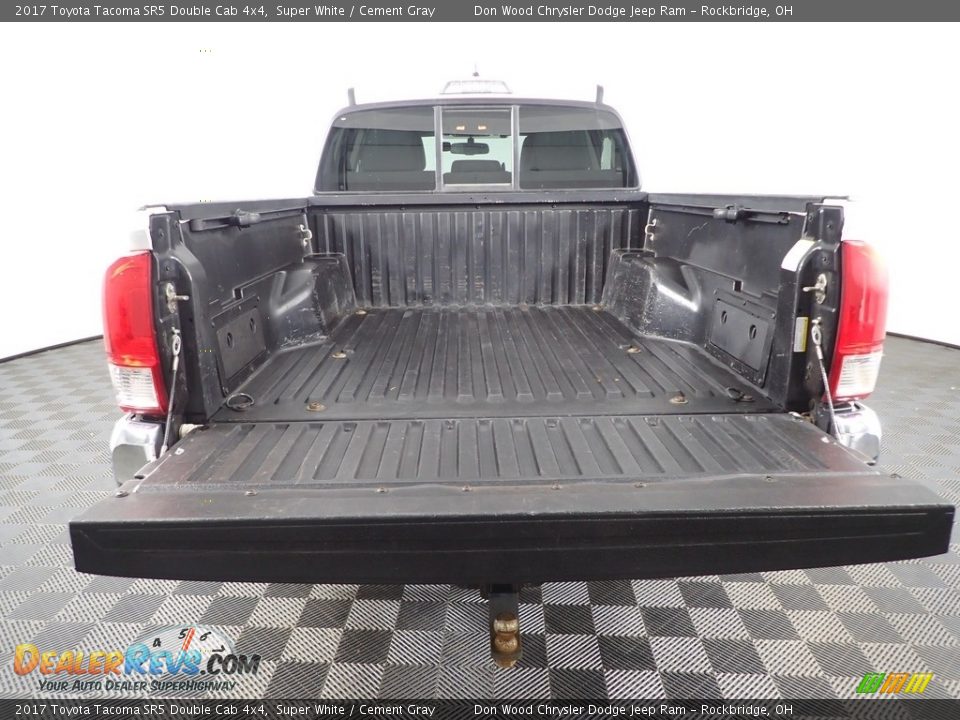 2017 Toyota Tacoma SR5 Double Cab 4x4 Super White / Cement Gray Photo #8