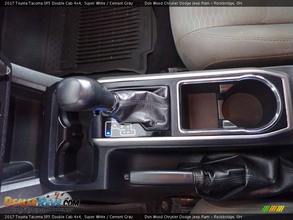 2017 Toyota Tacoma SR5 Double Cab 4x4 Super White / Cement Gray Photo #19