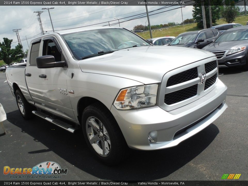 2014 Ram 1500 Express Quad Cab 4x4 Bright Silver Metallic / Black/Diesel Gray Photo #8