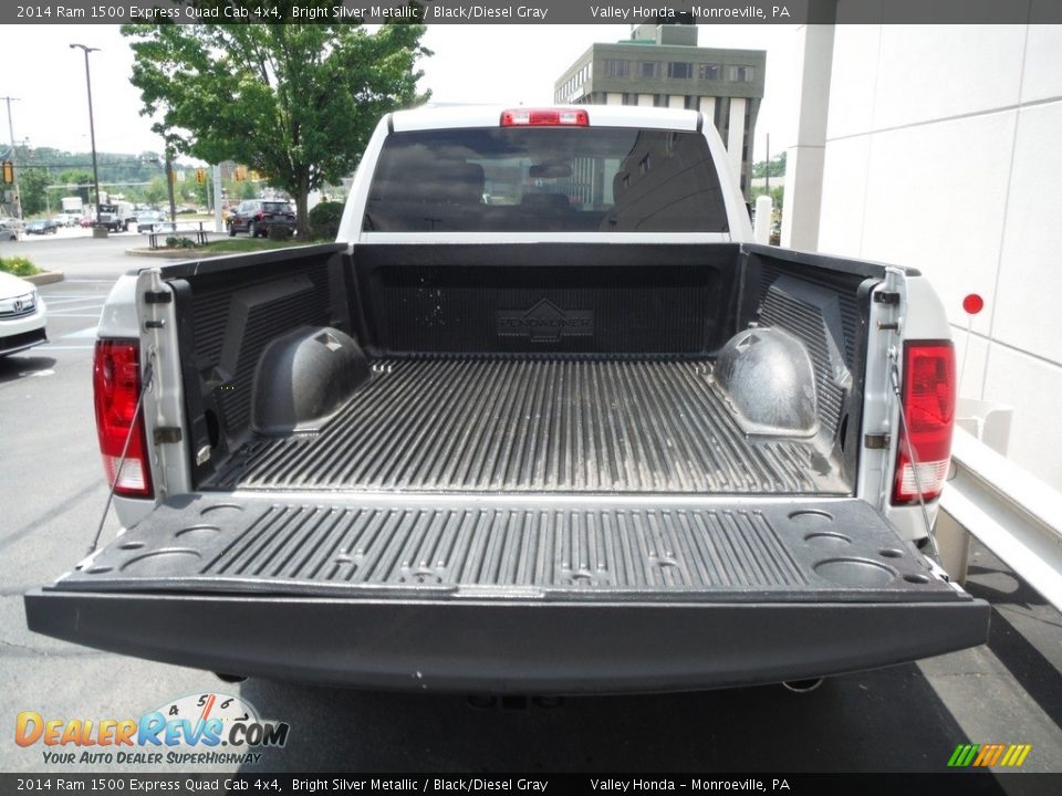 2014 Ram 1500 Express Quad Cab 4x4 Bright Silver Metallic / Black/Diesel Gray Photo #12