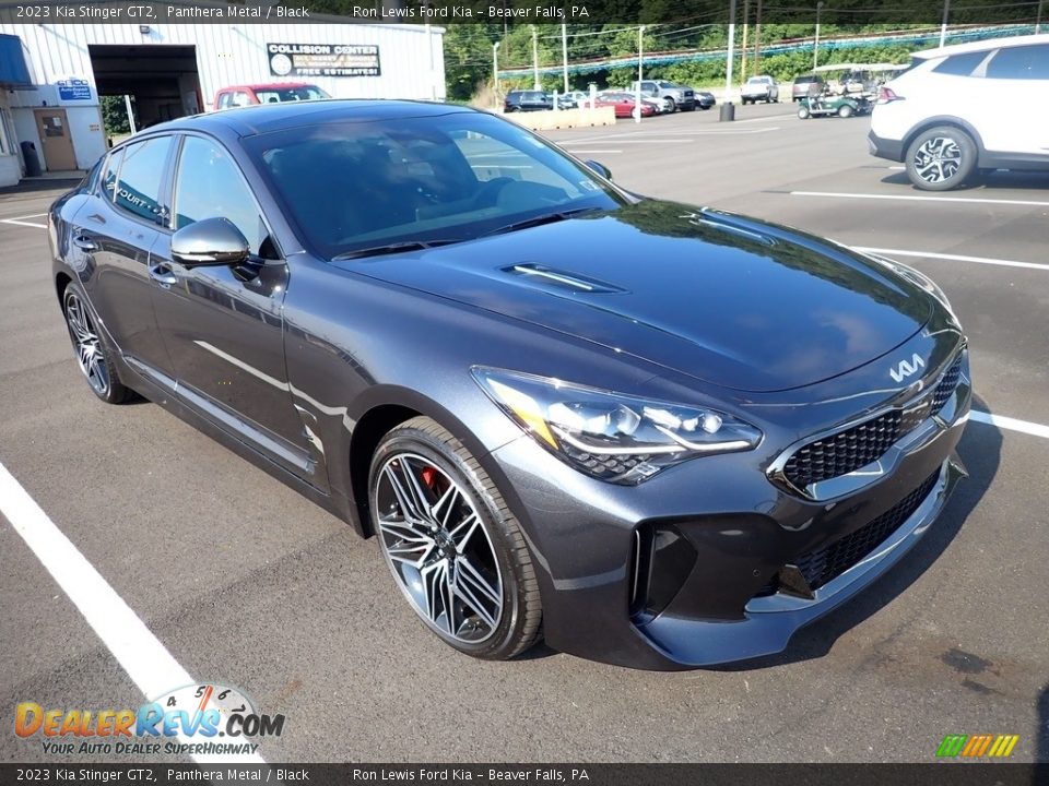 Front 3/4 View of 2023 Kia Stinger GT2 Photo #2