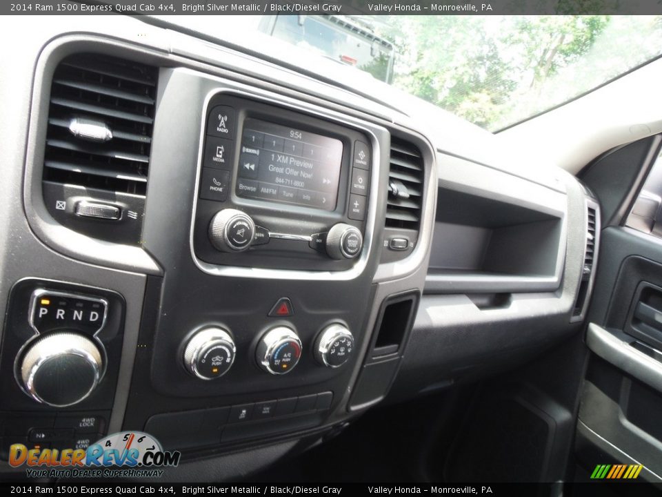 2014 Ram 1500 Express Quad Cab 4x4 Bright Silver Metallic / Black/Diesel Gray Photo #17