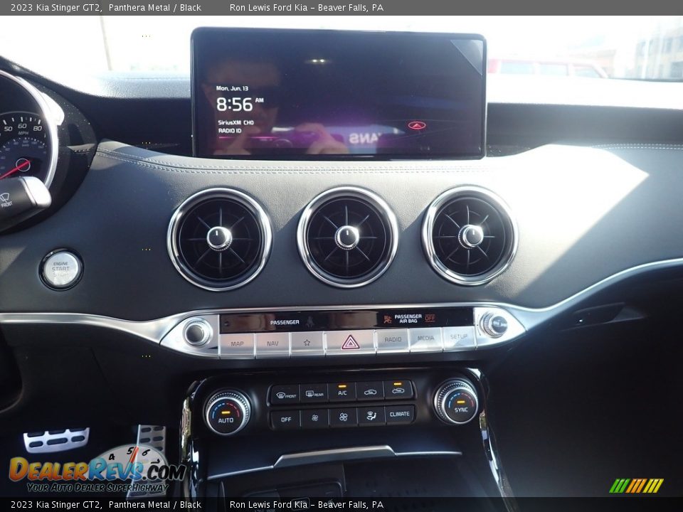 Controls of 2023 Kia Stinger GT2 Photo #17