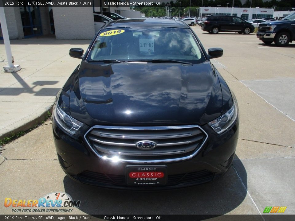 2019 Ford Taurus SEL AWD Agate Black / Dune Photo #2