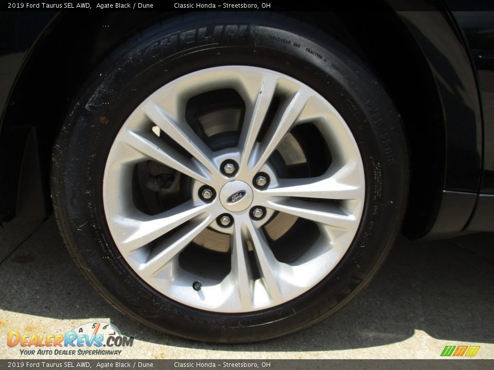 2019 Ford Taurus SEL AWD Agate Black / Dune Photo #6