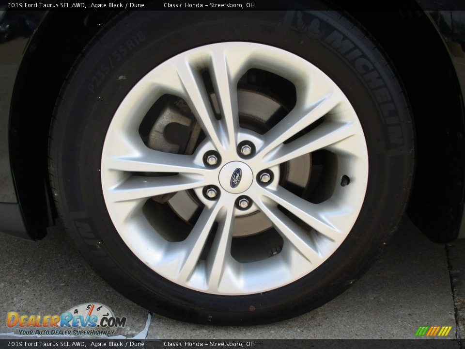 2019 Ford Taurus SEL AWD Agate Black / Dune Photo #12