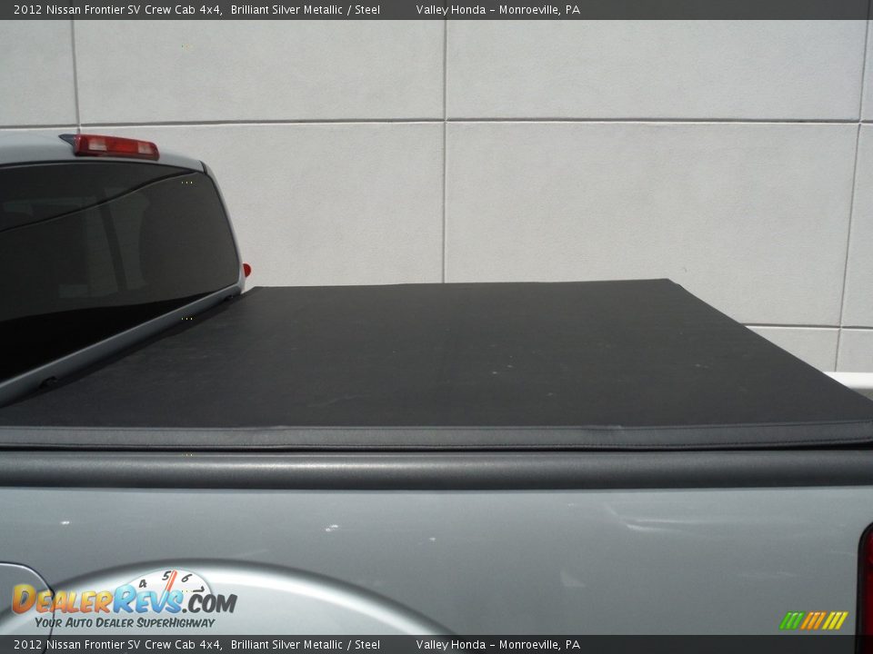 2012 Nissan Frontier SV Crew Cab 4x4 Brilliant Silver Metallic / Steel Photo #11
