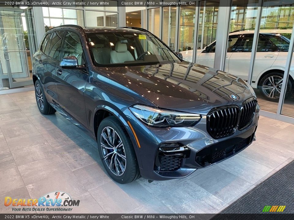 2022 BMW X5 xDrive40i Arctic Gray Metallic / Ivory White Photo #1