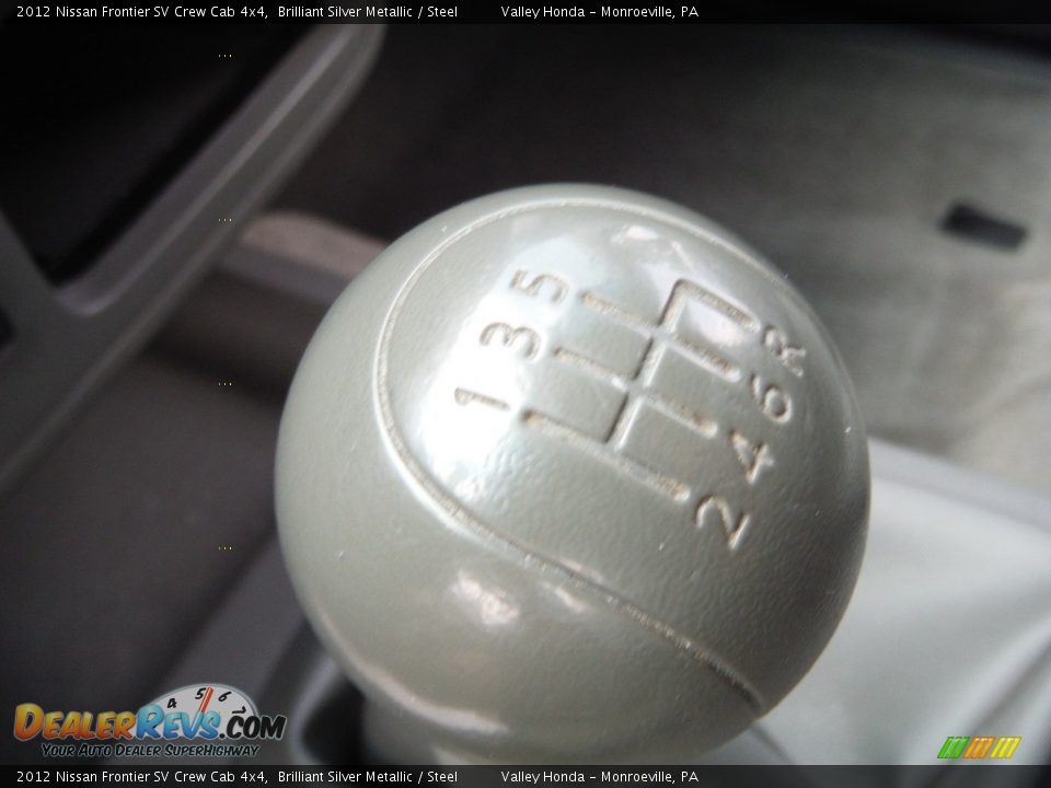 2012 Nissan Frontier SV Crew Cab 4x4 Brilliant Silver Metallic / Steel Photo #15