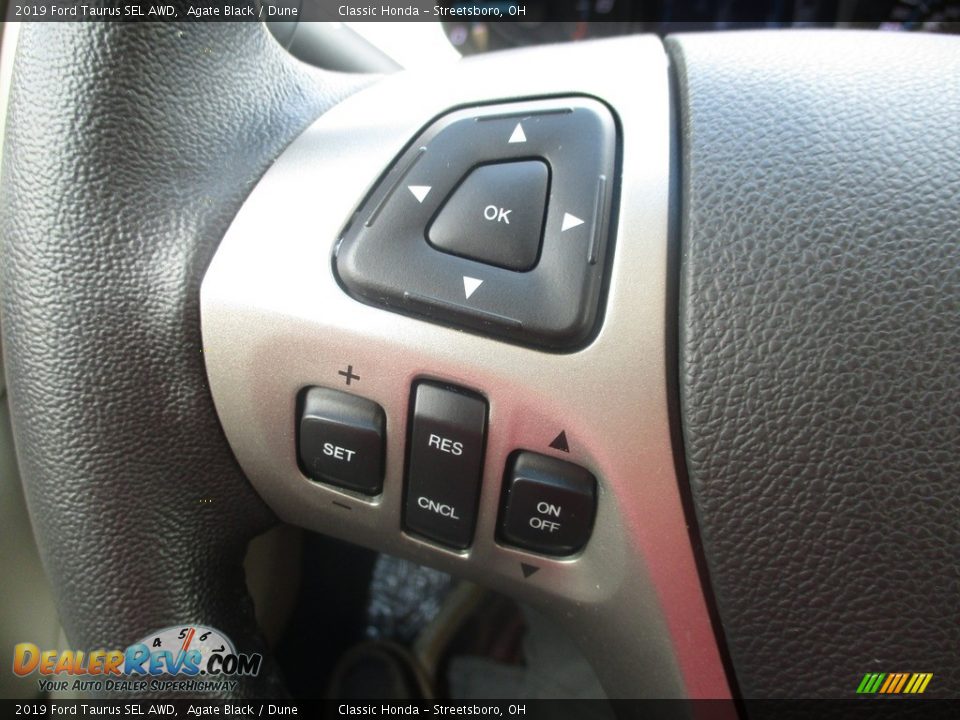 2019 Ford Taurus SEL AWD Agate Black / Dune Photo #33