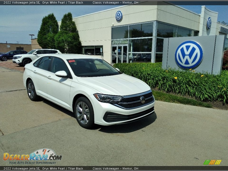 2022 Volkswagen Jetta SE Oryx White Pearl / Titan Black Photo #1