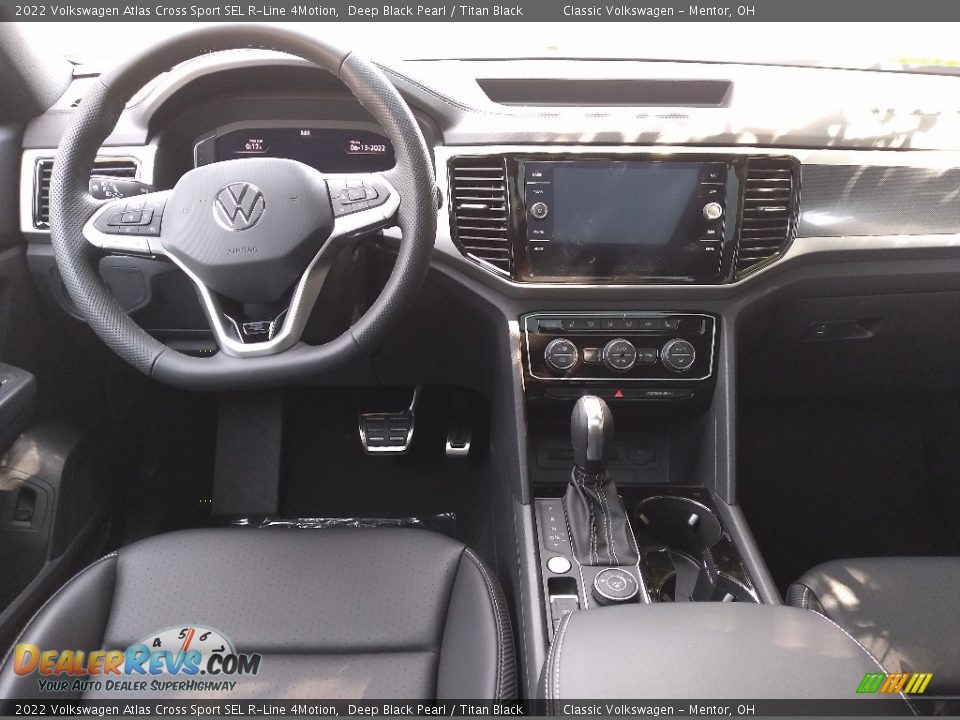 2022 Volkswagen Atlas Cross Sport SEL R-Line 4Motion Deep Black Pearl / Titan Black Photo #3