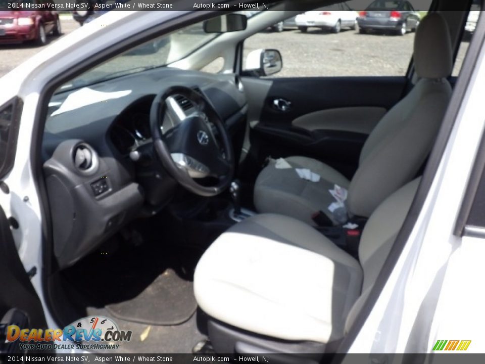 2014 Nissan Versa Note SV Aspen White / Wheat Stone Photo #7