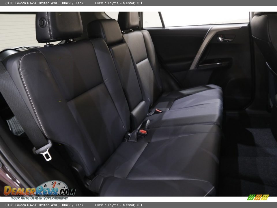 2018 Toyota RAV4 Limited AWD Black / Black Photo #17