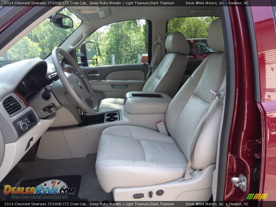 Light Titanium/Dark Titanium Interior - 2014 Chevrolet Silverado 2500HD LTZ Crew Cab Photo #10