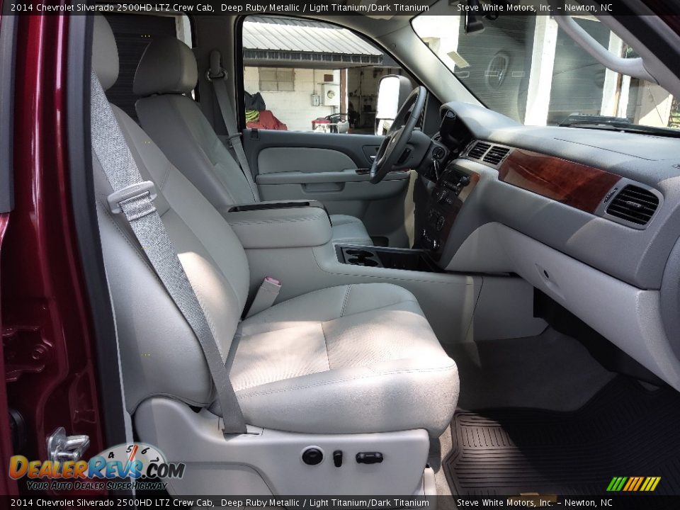Front Seat of 2014 Chevrolet Silverado 2500HD LTZ Crew Cab Photo #16